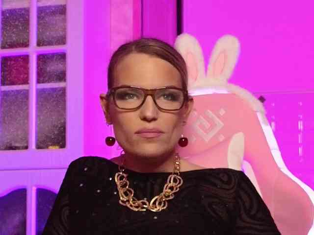 Findom_Lady_Shine webcam