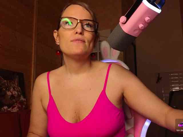 Findom_Lady_Shine