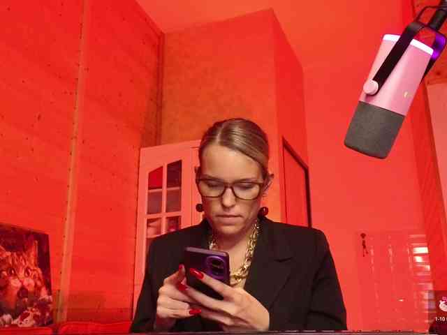 Findom_Lady_Shine webcam