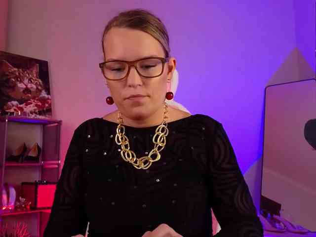 Lady_Shine