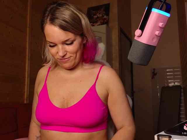 Findom_Lady_Shine webcam