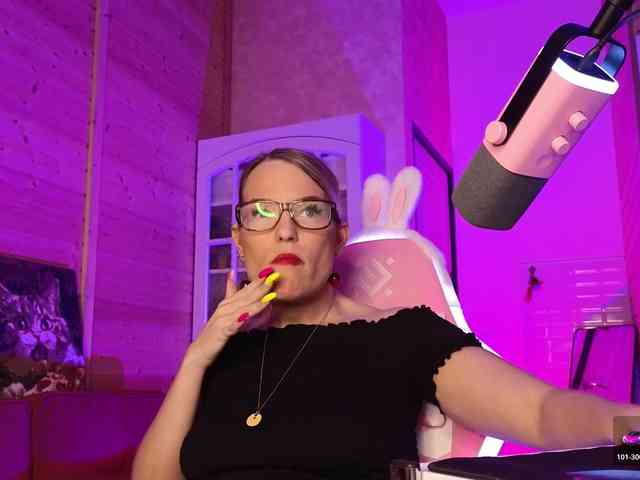 Findom_Lady_Shine