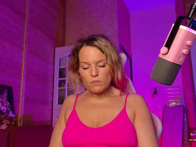 Findom_Lady_Shine webcam