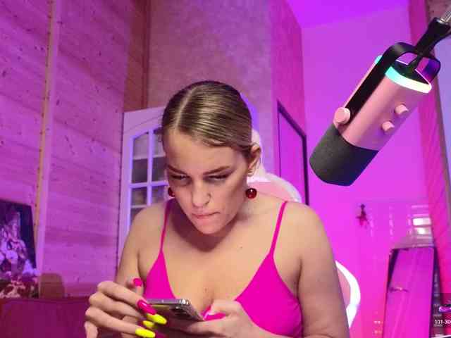 Findom_Lady_Shine webcam