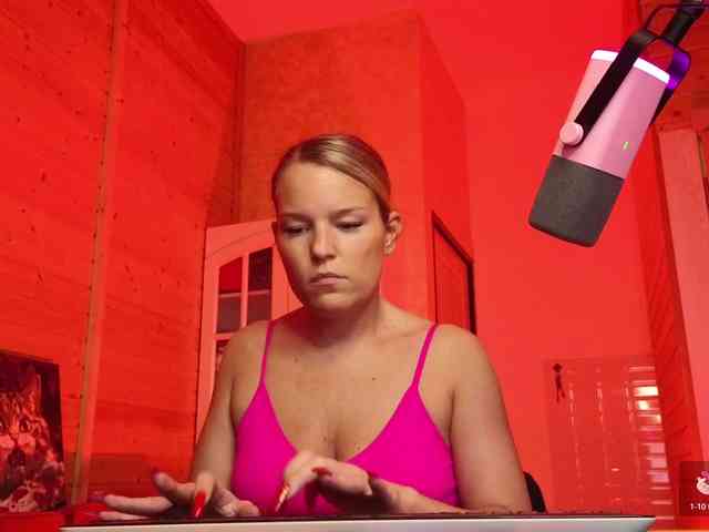 Findom_Lady_Shine webcam