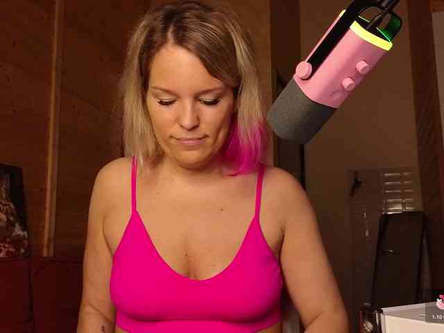 Findom_Lady_Shine webcam