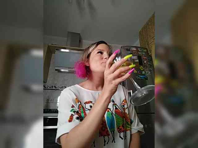 Lady_Shine webcam