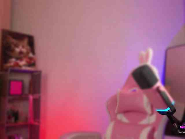 Findom_Lady_Shine webcam