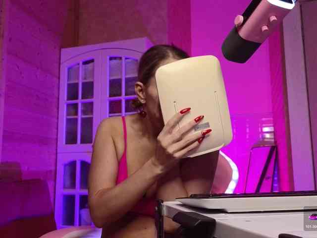 Findom_Lady_Shine webcam