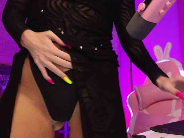 Findom_Lady_Shine webcam