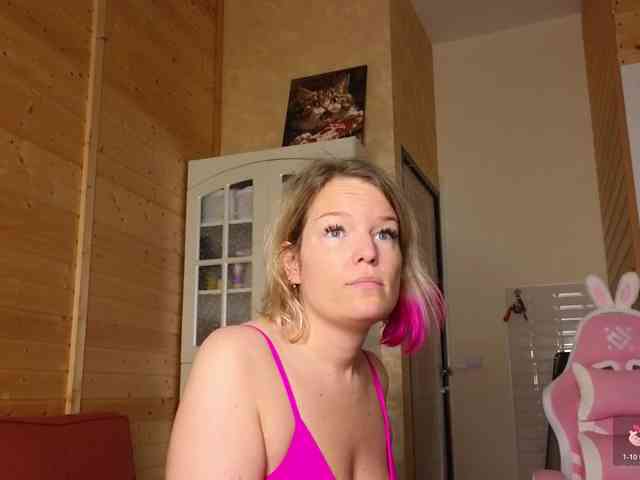 Findom_Lady_Shine webcam