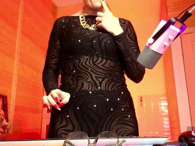 Findom_Lady_Shine webcam