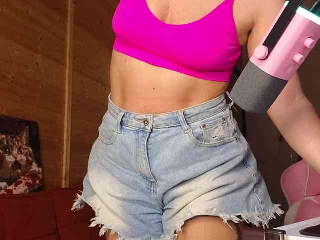 Findom_Lady_Shine webcam