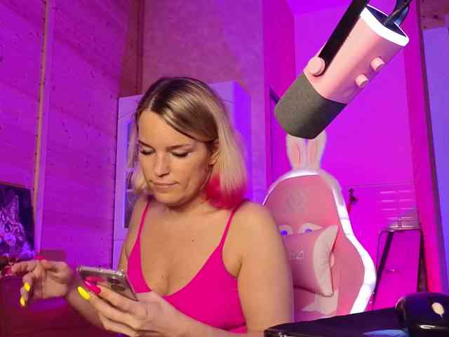 Findom_Lady_Shine