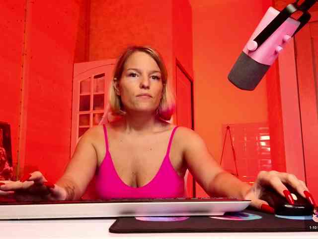 Findom_Lady_Shine webcam