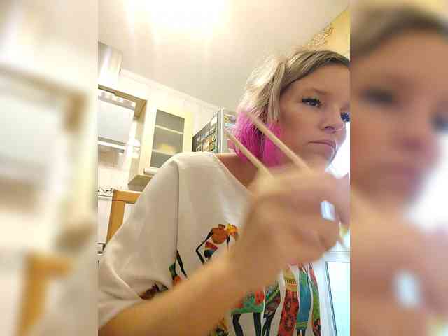 Lady_Shine webcam