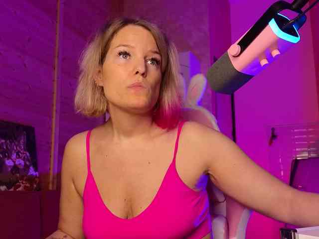 Findom_Lady_Shine