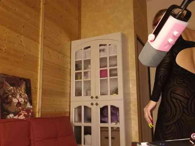 Findom_Lady_Shine webcam