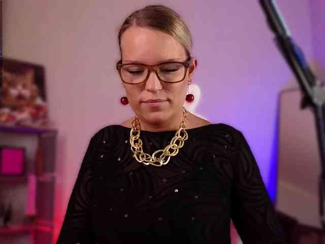 Lady_Shine
