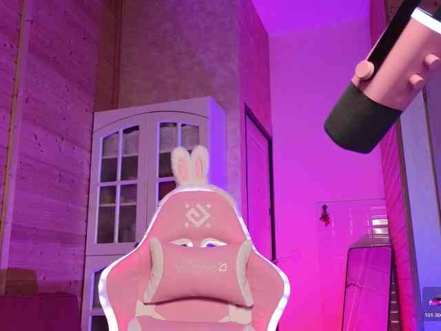 Findom_Lady_Shine webcam