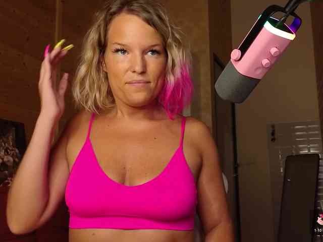 Findom_Lady_Shine webcam