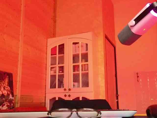 Findom_Lady_Shine webcam