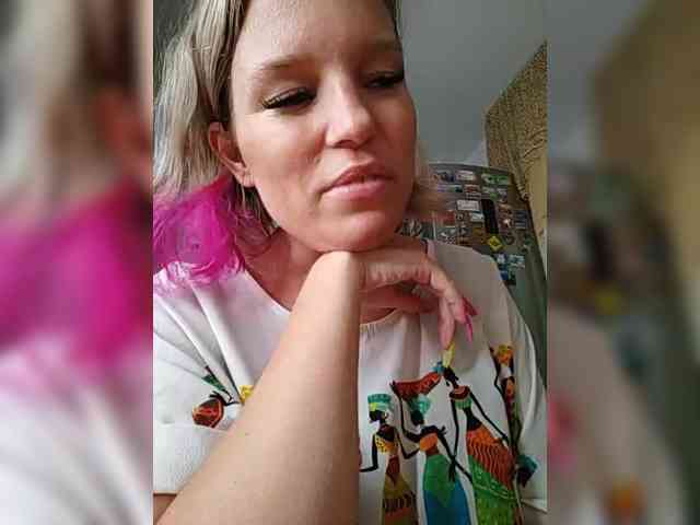 Lady_Shine webcam