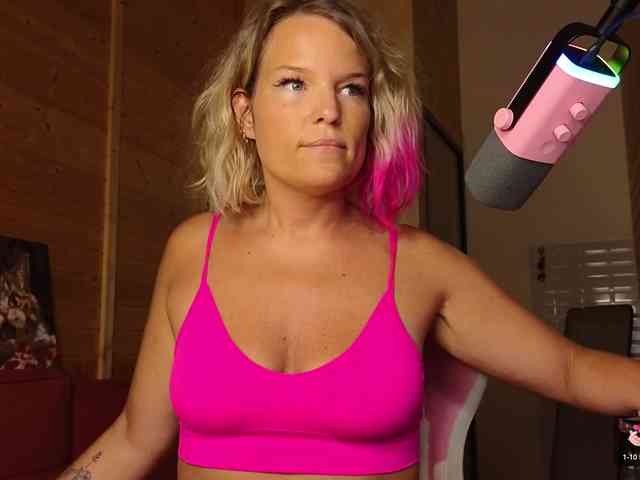 Findom_Lady_Shine webcam