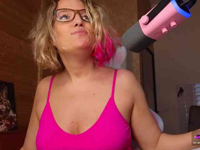 Findom_Lady_Shine webcam