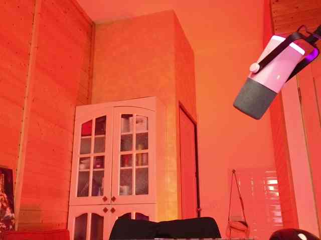 Findom_Lady_Shine webcam