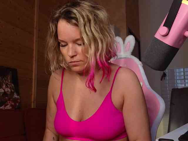 Findom_Lady_Shine