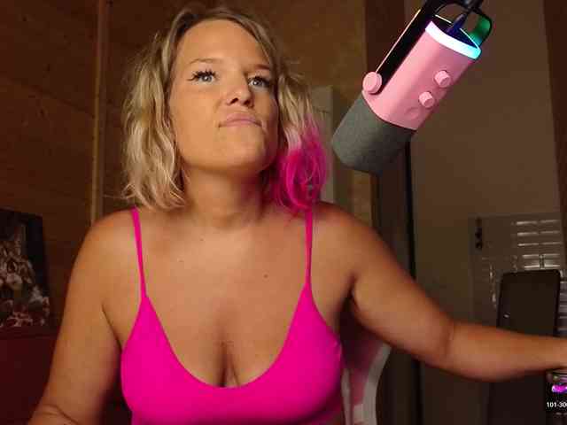 Findom_Lady_Shine webcam