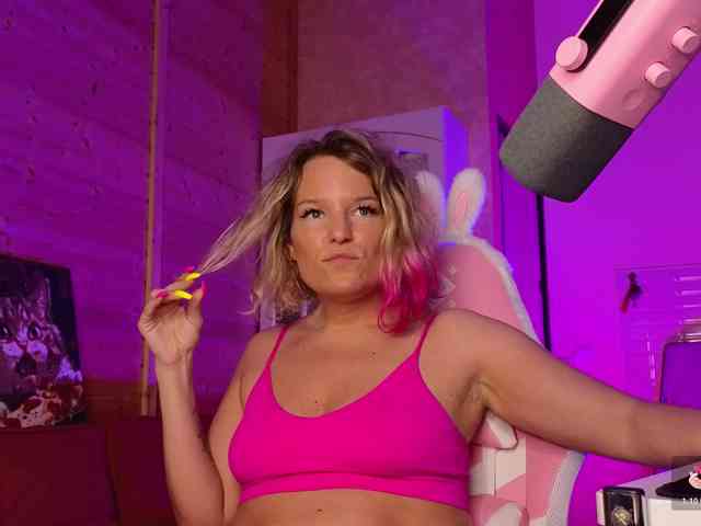 Findom_Lady_Shine webcam