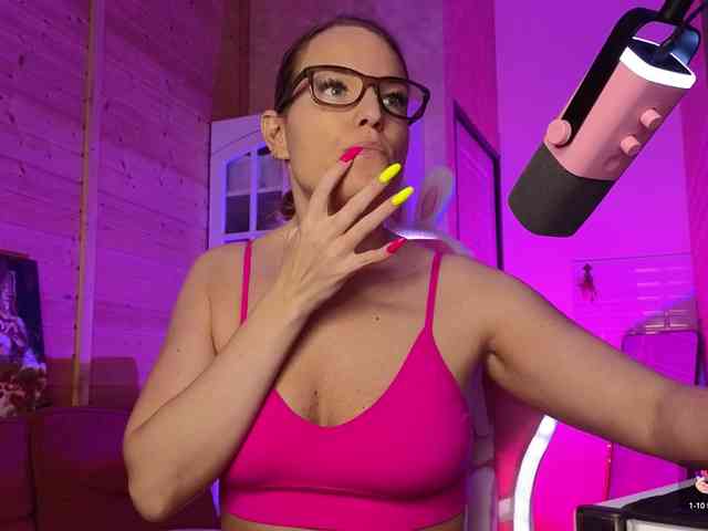 Findom_Lady_Shine webcam
