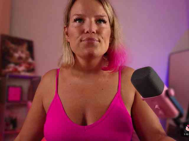 Findom_Lady_Shine webcam