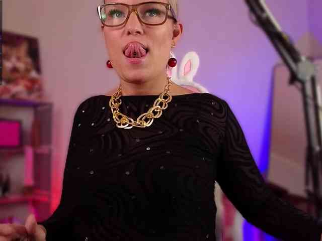 Lady_Shine webcam