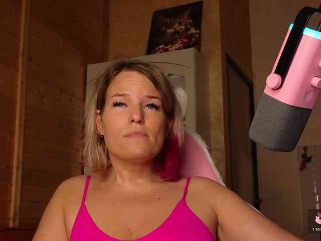 Findom_Lady_Shine webcam