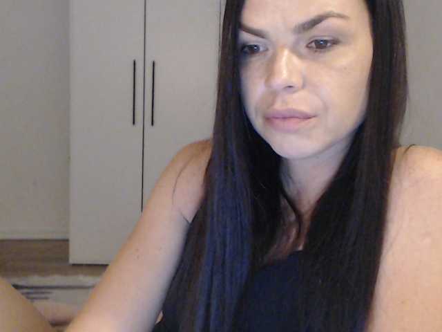 Bestie_S live webcam show