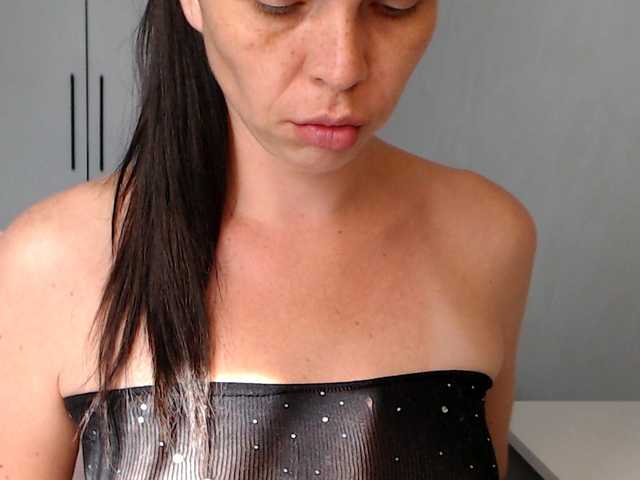 justicy live cam on BongaCams