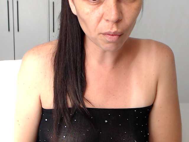 justicy live cam on BongaCams