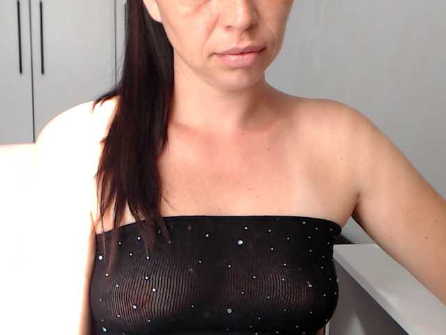 justicy live cam on BongaCams