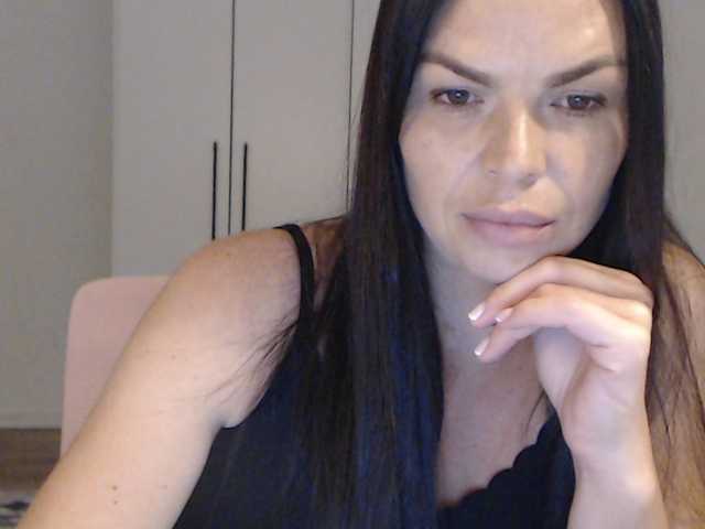 Bestie_S live webcam show