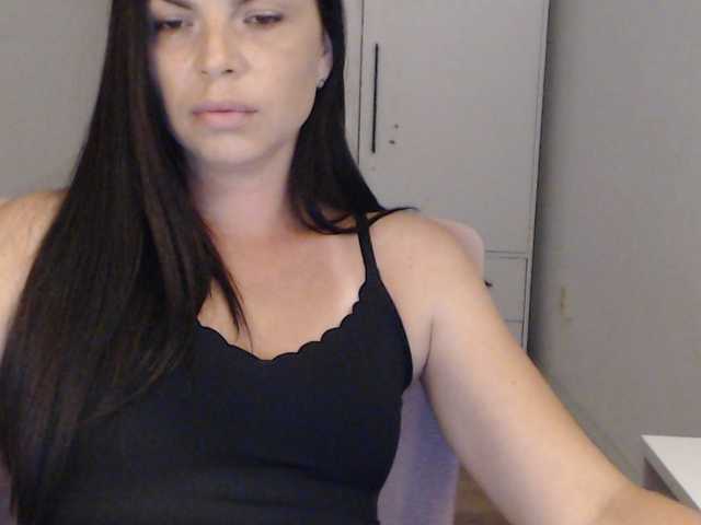 Bestie_S live webcam show