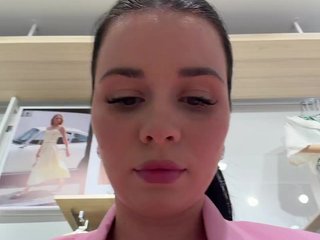 Happy_Doll