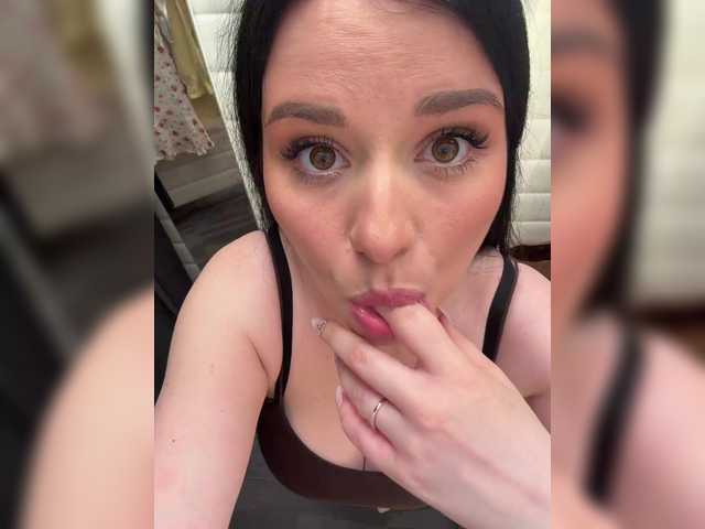 go to chat with Happy_Doll