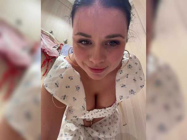 Happy_Doll