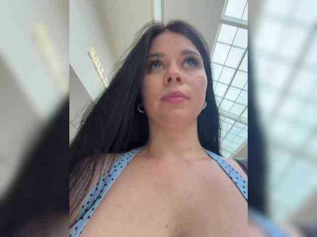 Happy_Doll webcam
