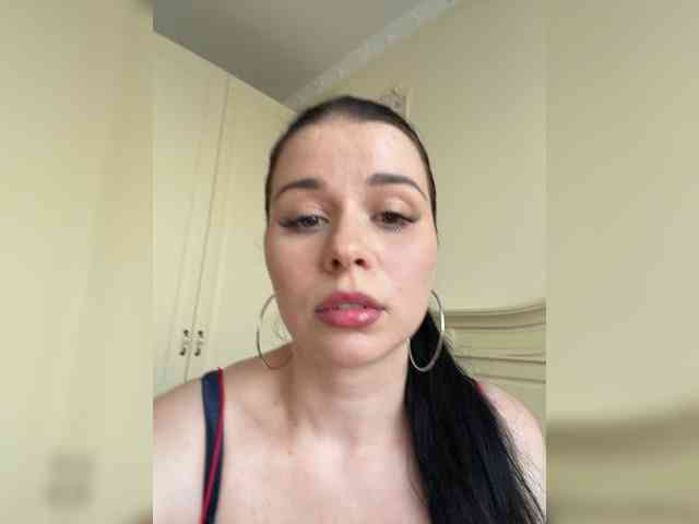 Happy_Doll webcam