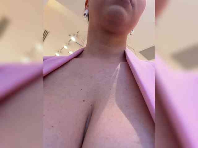 Happy_Doll webcam