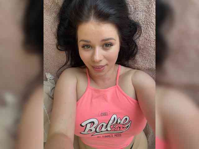 Happy_Doll webcam